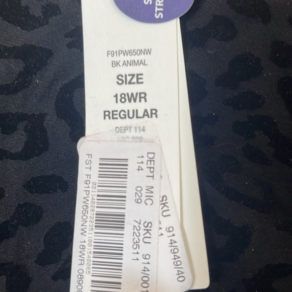 NWT Westbound Woman black leopard pants with front and back pockets. Size 18WR - Picture 10 of 12